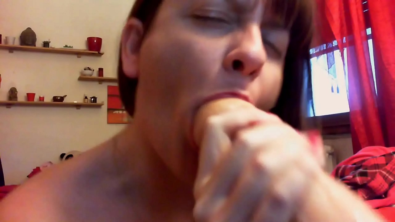 ನಿಮ್ಮ ಕೊಳಕು ತಂಗಿಗೆ ಮಹಾ ಪರಾಕಾಷ್ಠೆ, ಬಾಯಿ ತೆರೆಯಿರಿ ಮತ್ತು ಎಲ್ಲವನ್ನೂ ಕುಡಿಯಿರಿ